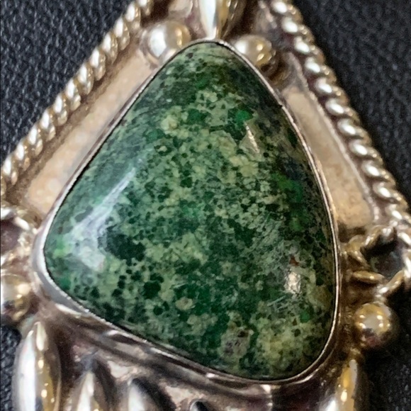 Vintage Sterling Silver Pendant with Stone - Picture 5 of 6